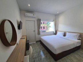 Triple D Hotel